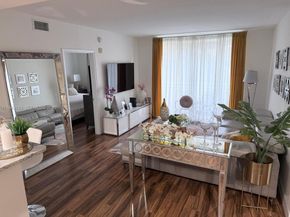 18800 NE 29th Ave 323, Aventura FL 33180