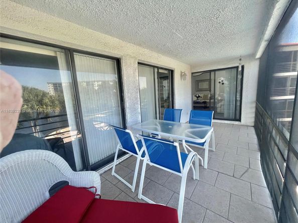 2309 S Cypress Bend Dr 311D, Pompano Beach FL 33069
