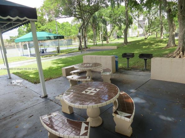 2309 S Cypress Bend Dr 311D, Pompano Beach FL 33069