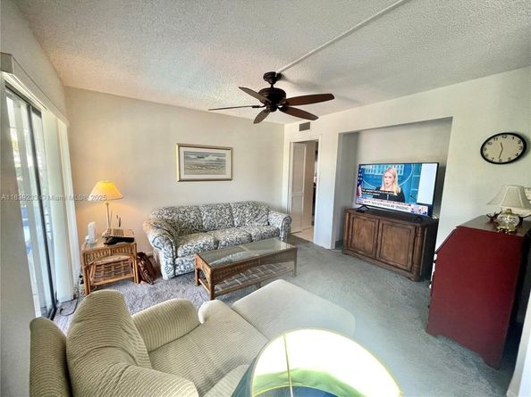 2309 S Cypress Bend Dr 311D, Pompano Beach FL 33069