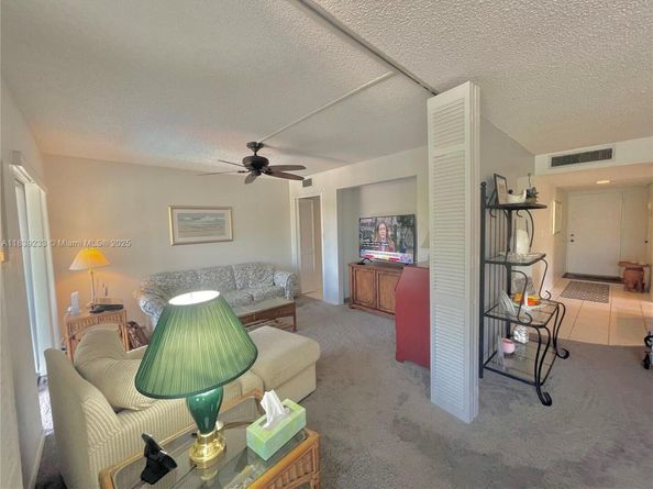2309 S Cypress Bend Dr 311D, Pompano Beach FL 33069