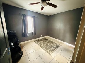 2920 NW 8th St, Fort Lauderdale FL 33311