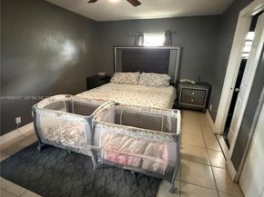 2920 NW 8th St, Fort Lauderdale FL 33311