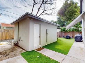 52 NW 47th Ter, Miami FL 33127