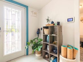 1243 NW 3rd Ave, Fort Lauderdale FL 33311