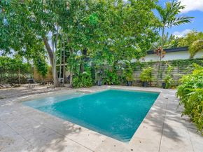 419 SW 30th Rd, Miami FL 33129