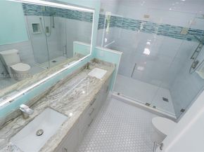 6077 NW 71st Ter, Parkland FL 33067