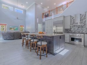 6077 NW 71st Ter, Parkland FL 33067