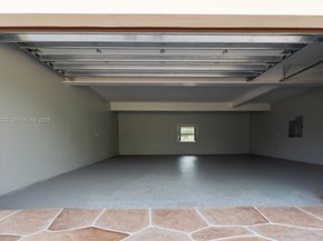 6077 NW 71st Ter, Parkland FL 33067