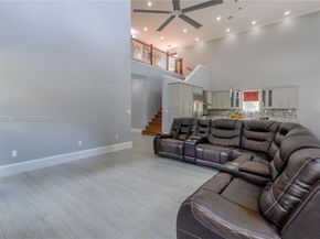 6077 NW 71st Ter, Parkland FL 33067