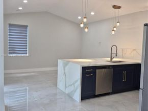 2176 NW 184th Way, Pembroke Pines FL 33029