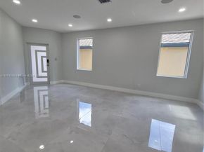 2176 NW 184th Way, Pembroke Pines FL 33029