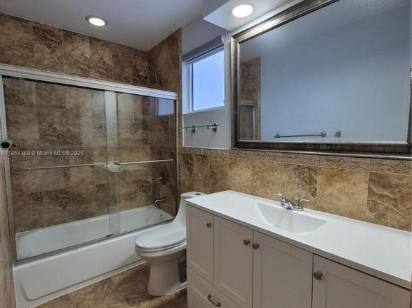 2176 NW 184th Way, Pembroke Pines FL 33029
