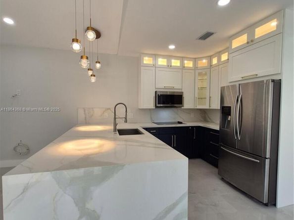 2176 NW 184th Way, Pembroke Pines FL 33029