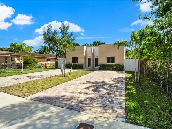 2936 NW 27th St, Miami FL 33142