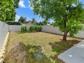 2936 NW 27th St, Miami FL 33142