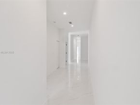 2936 NW 27th St, Miami FL 33142