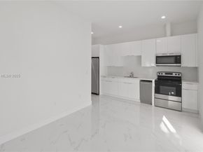 2936 NW 27th St, Miami FL 33142