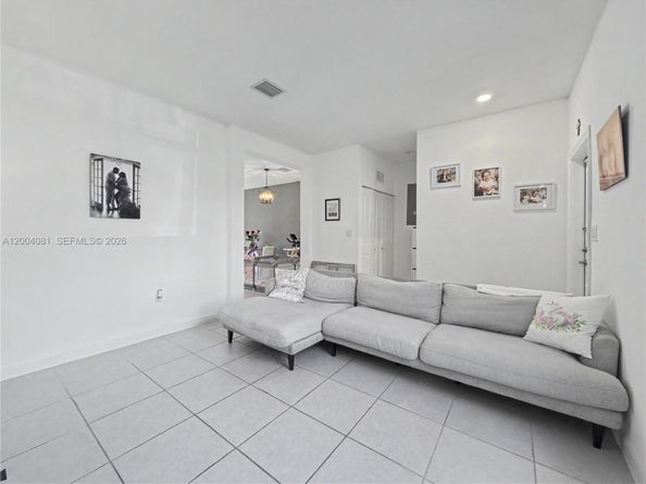 14800 SW 183rd Ter, Miami FL 33187
