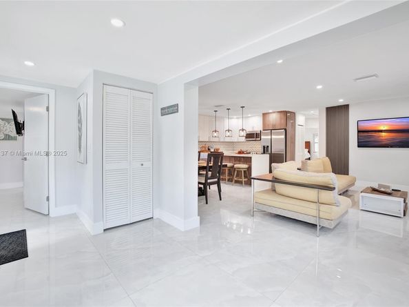 1001 SW 19th St, Fort Lauderdale FL 33315