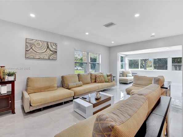 1001 SW 19th St, Fort Lauderdale FL 33315
