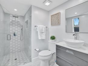 1001 SW 19th St, Fort Lauderdale FL 33315