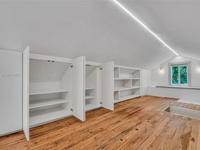 85 NE 46th St, Miami FL 33137
