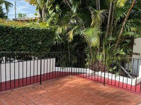 6385 SW 25th St, Miami FL 33155