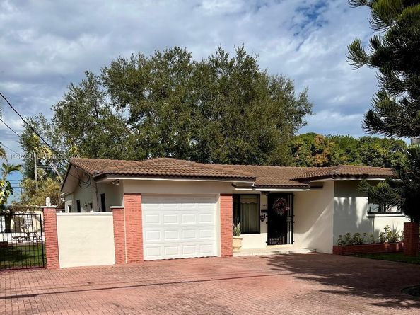 6385 SW 25th St, Miami FL 33155
