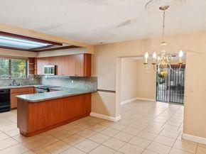 6385 SW 25th St, Miami FL 33155
