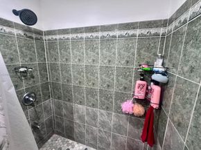 2385 NW 11th St B16, Miami FL 33125