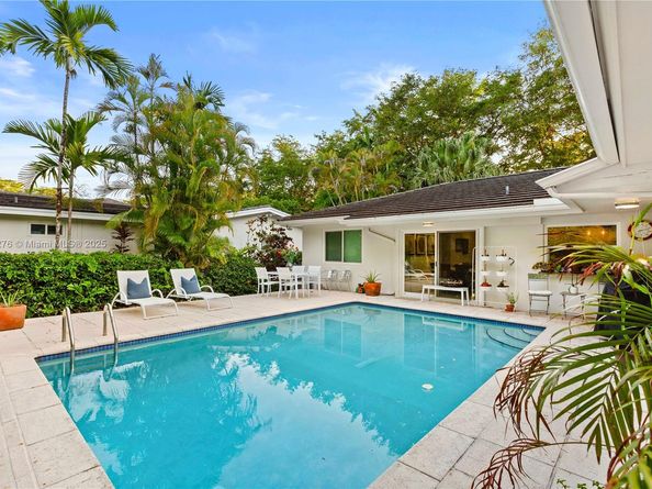 6809 Mentone St, Coral Gables FL 33146