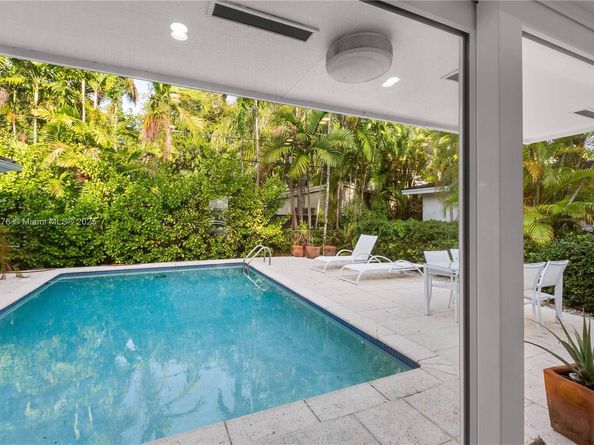 6809 Mentone St, Coral Gables FL 33146