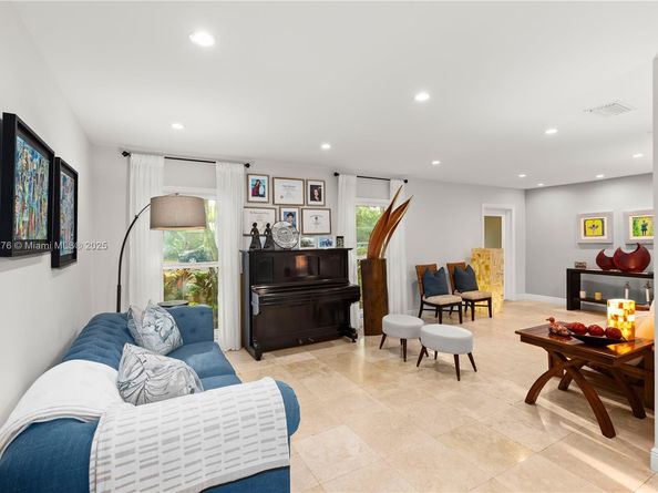 6809 Mentone St, Coral Gables FL 33146