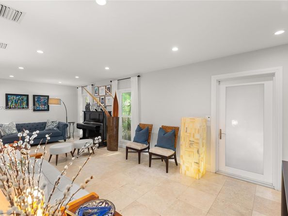 6809 Mentone St, Coral Gables FL 33146
