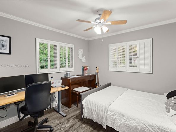 6809 Mentone St, Coral Gables FL 33146