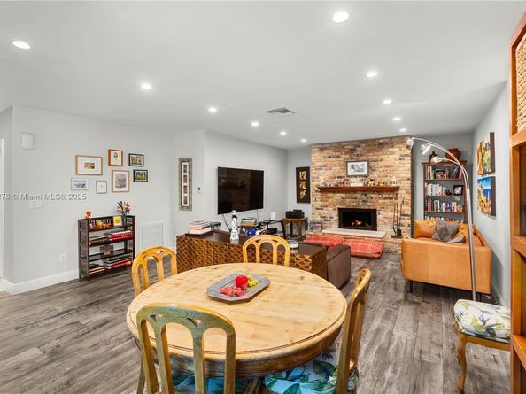 6809 Mentone St, Coral Gables FL 33146