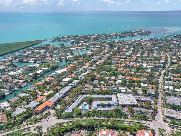 798 Crandon Blvd 16C, Key Biscayne FL 33149