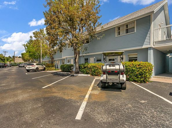 798 Crandon Blvd 16C, Key Biscayne FL 33149