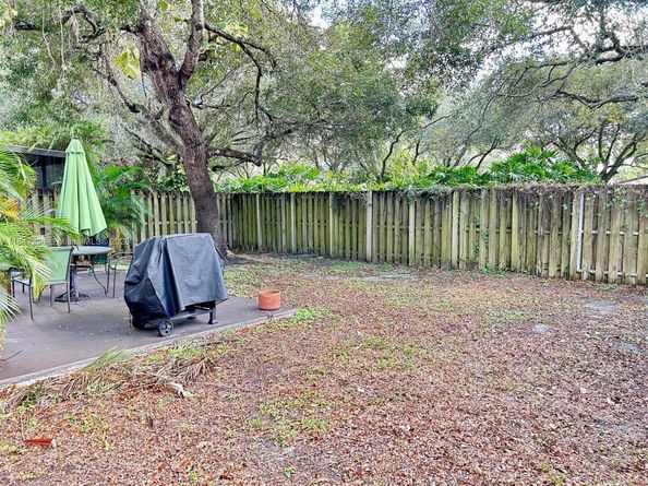 10830 Limeberry Dr, Cooper City FL 33026