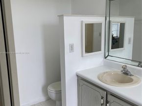 9235 SW 8th St 406, Boca Raton FL 33428