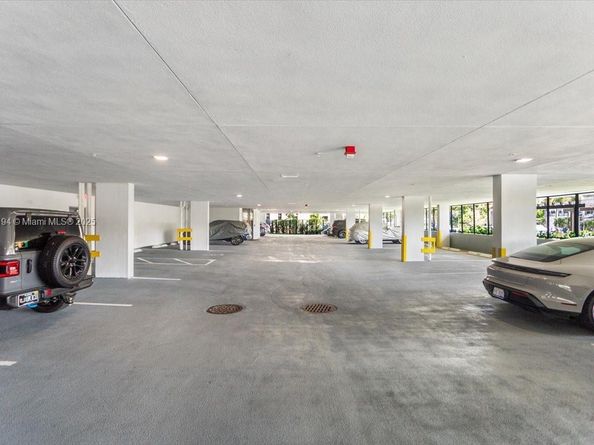 160 Isle Of Venice Dr. 403, Fort Lauderdale FL 33301
