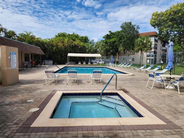 4970 E Sabal Palm Blvd 403, Tamarac FL 33319