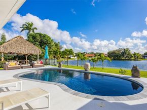 6830 Winged Foot Dr, Hialeah FL 33015