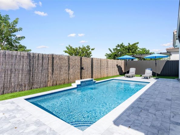 22676 SW 131st Pl, Miami FL 33170