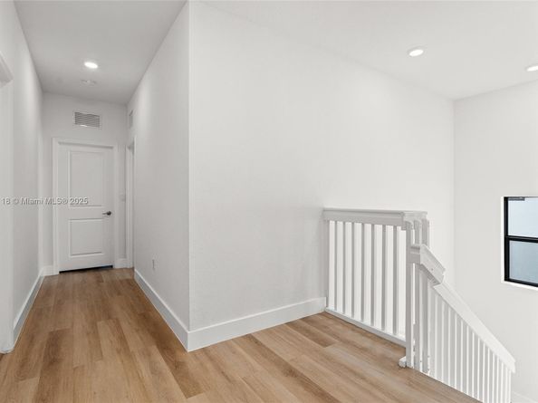 22676 SW 131st Pl, Miami FL 33170