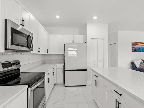 22676 SW 131st Pl, Miami FL 33170