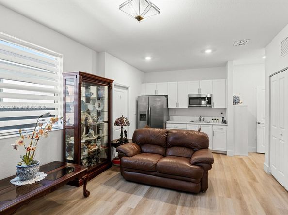 22676 SW 131st Pl, Miami FL 33170