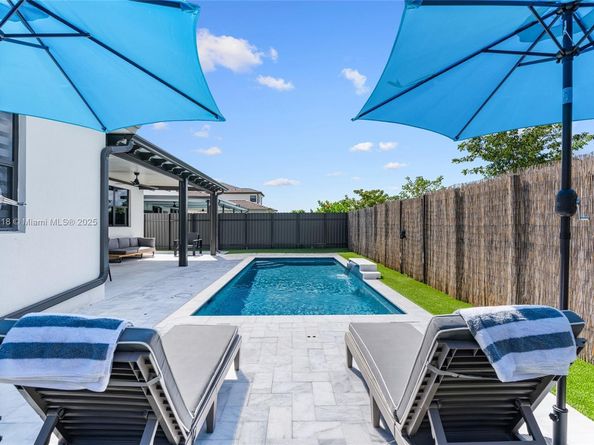 22676 SW 131st Pl, Miami FL 33170