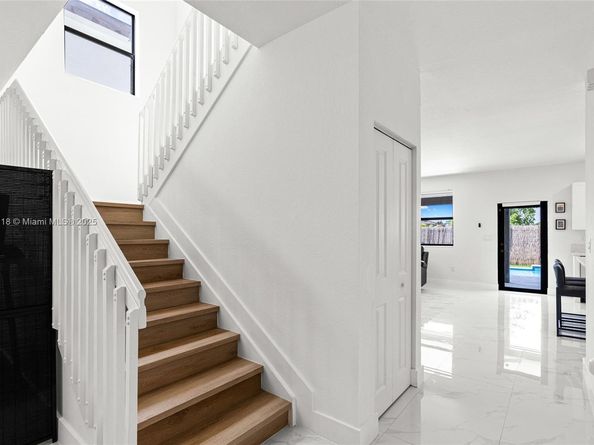 22676 SW 131st Pl, Miami FL 33170